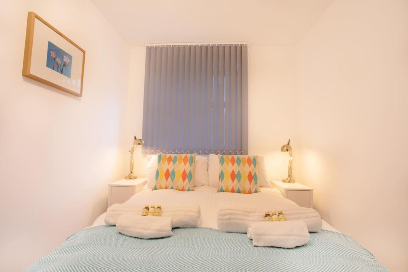 Apartment 3br, Smart Tv, Self Check-in, Coffee Machine Manchester